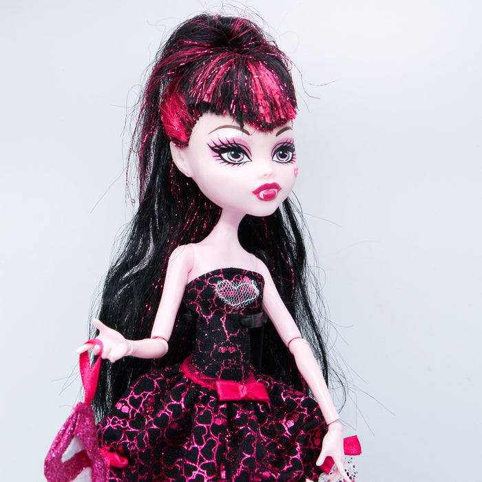 Monster High Draculaura Sweet 1600 nukke - Second Hand