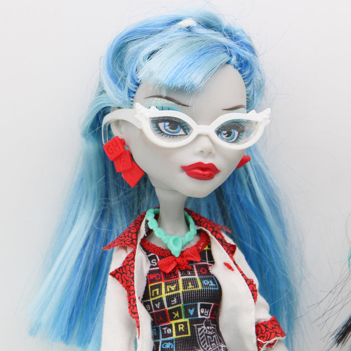 Monster High Ghoulia Yelps & Cleo De Nile Mad Science Classroom