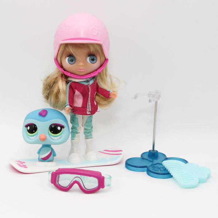 Littlest Petshop Blythe nukke B27 ja Pingviini #2168