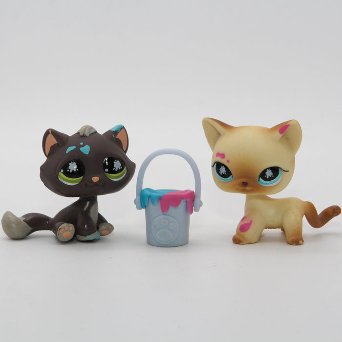 Littlest Petshop seisova Kissa #816 ja Kissan pentu #815