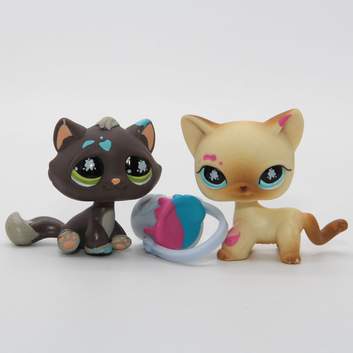 Littlest Petshop seisova Kissa #816 ja Kissan pentu #815